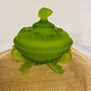 Westmoreland Argonaut Shell Green Glass Covered Dish, Dolphin Footed